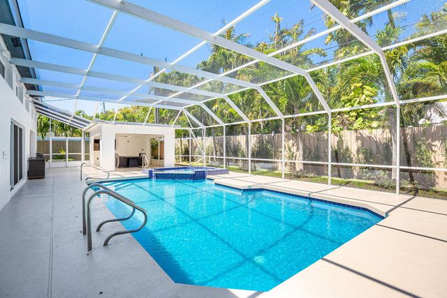 735 NE 6th Street, Boca Raton, FL 33432