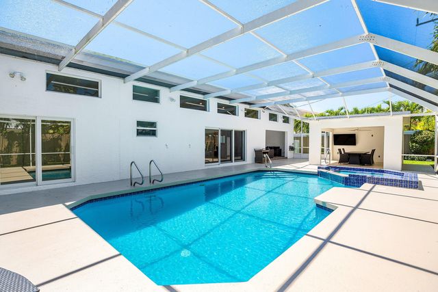 735 NE 6th Street, Boca Raton, FL 33432