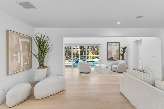 735 NE 6th Street, Boca Raton, FL 33432