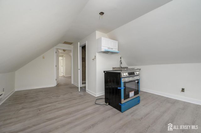 377 Delavan Street 3, New Brunswick, NJ 08901