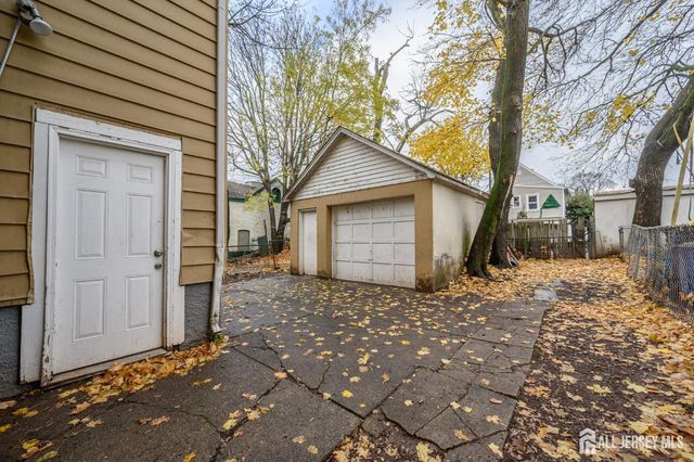377 Delavan Street 3, New Brunswick, NJ 08901