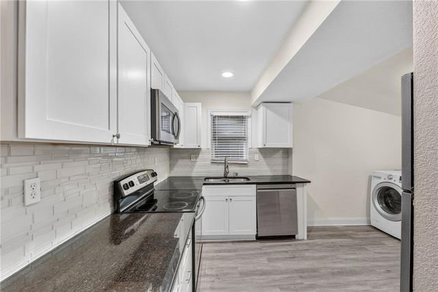 7637 JEFFERSON Street, Kansas City, MO 64114