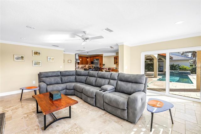 1939 HAWAII AVENUE NE, St Petersburg, FL 33703