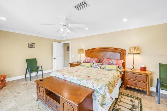 1939 HAWAII AVENUE NE, St Petersburg, FL 33703