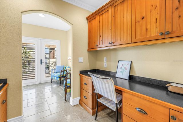 1939 HAWAII AVENUE NE, St Petersburg, FL 33703