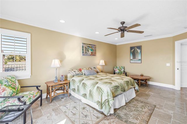 1939 HAWAII AVENUE NE, St Petersburg, FL 33703