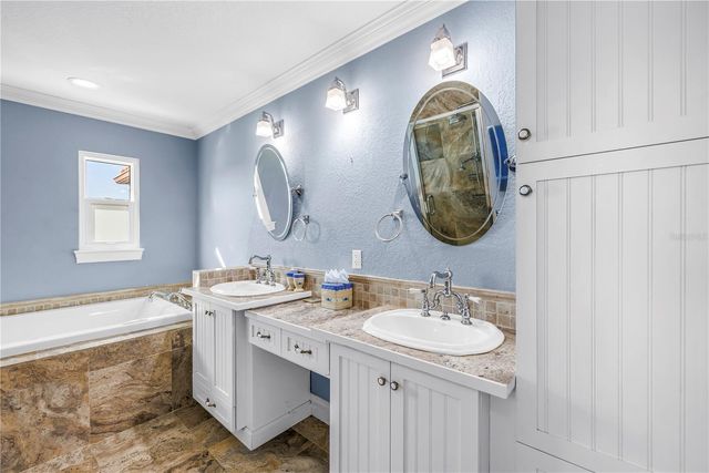 1939 HAWAII AVENUE NE, St Petersburg, FL 33703