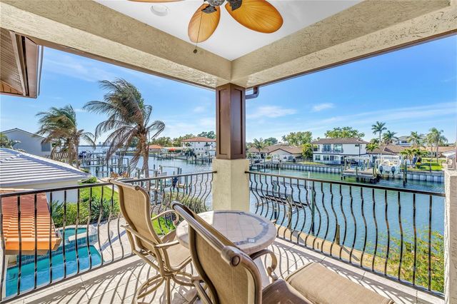 1939 HAWAII AVENUE NE, St Petersburg, FL 33703