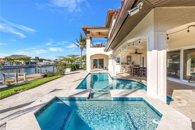 1939 HAWAII AVENUE NE, St Petersburg, FL 33703