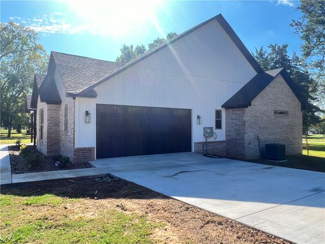 10031 Rice Road, Dardanelle, AR 72834