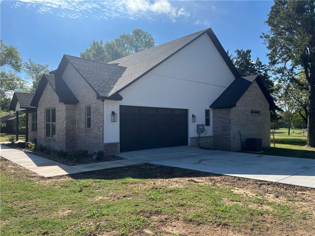 10031 Rice Road, Dardanelle, AR 72834