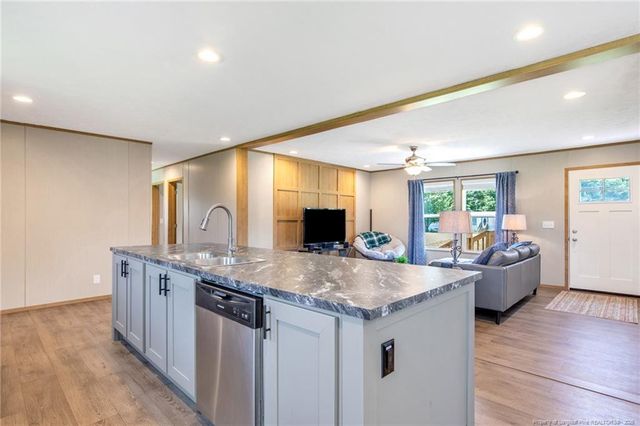 5382 Oakgrove Church Road, Lumberton, NC 28360