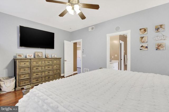 355 DART DR, Hanover, PA 17331