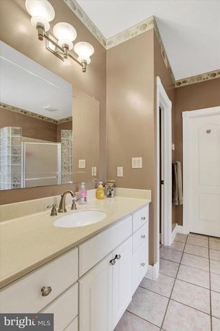 355 DART DR, Hanover, PA 17331