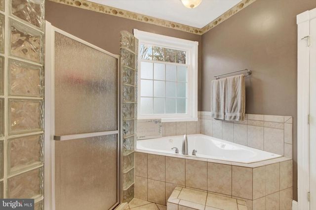 355 DART DR, Hanover, PA 17331