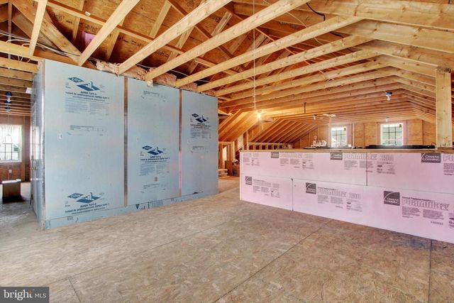 355 DART DR, Hanover, PA 17331