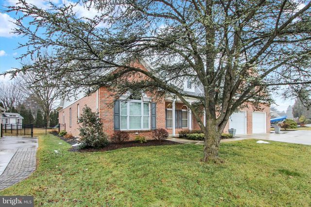 355 DART DR, Hanover, PA 17331