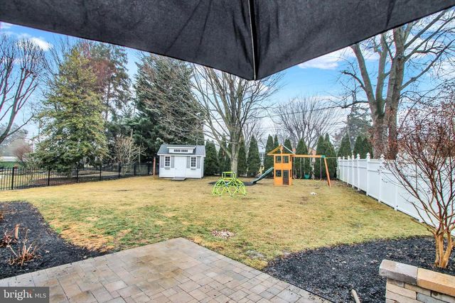 355 DART DR, Hanover, PA 17331