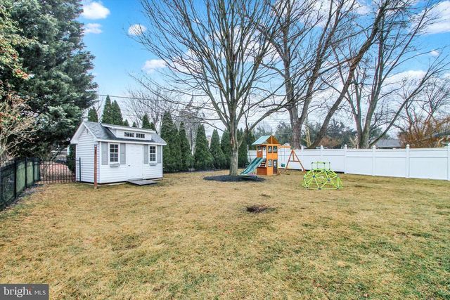 355 DART DR, Hanover, PA 17331