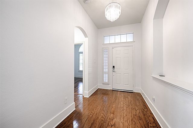 9718 Wolf Creek Drive, Irving, TX 75063