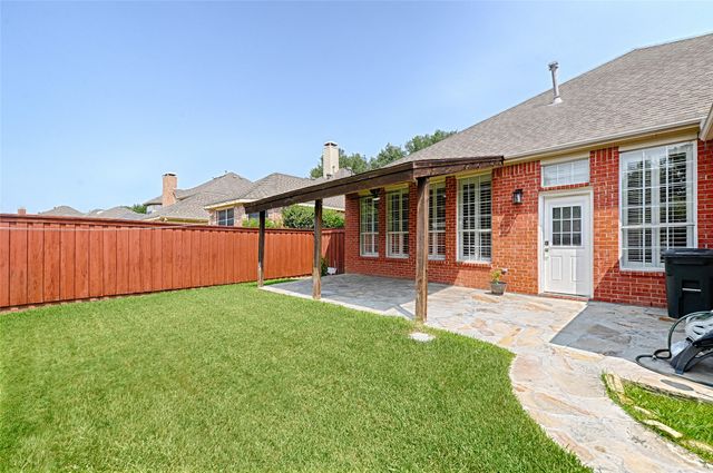 9718 Wolf Creek Drive, Irving, TX 75063