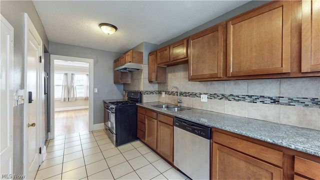17615 Winslow Road, Shaker Heights, OH 44120