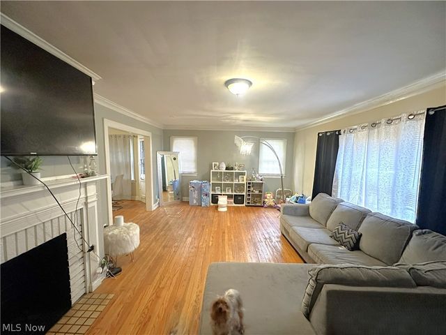 17615 Winslow Road, Shaker Heights, OH 44120
