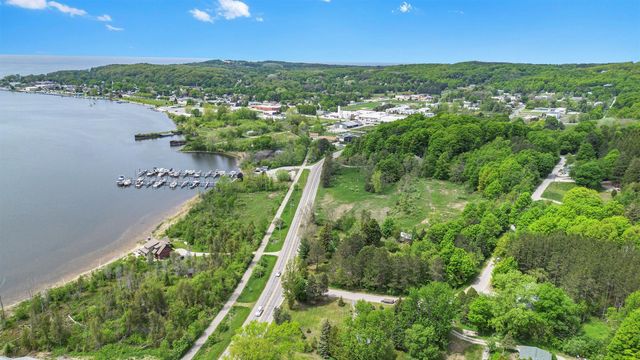 Unit 4B Lake Street, Frankfort, MI 49635