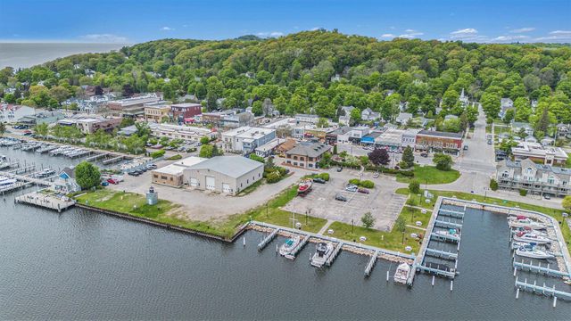 Unit 4B Lake Street, Frankfort, MI 49635