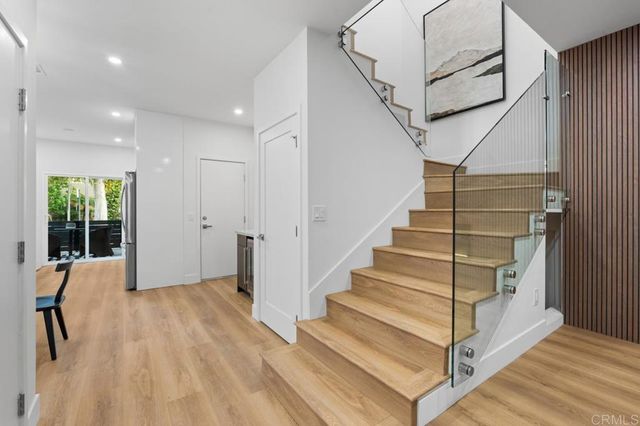 976 Sapphire Street, San Diego, CA 92109
