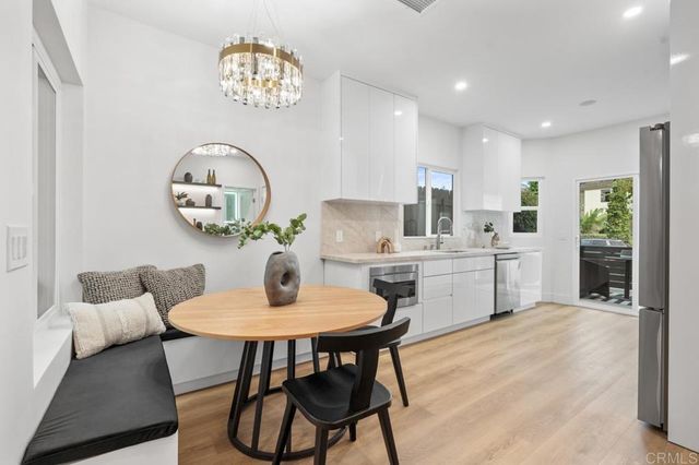 976 Sapphire Street, San Diego, CA 92109