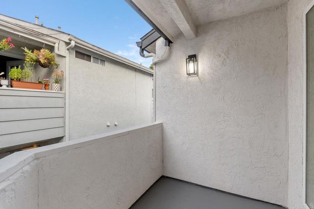 976 Sapphire Street, San Diego, CA 92109