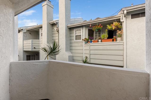976 Sapphire Street, San Diego, CA 92109