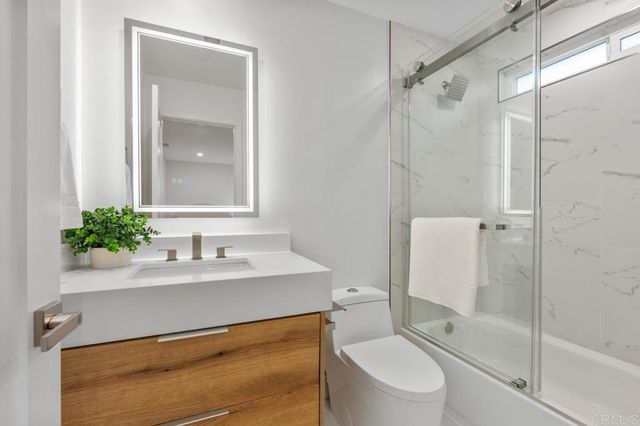 976 Sapphire Street, San Diego, CA 92109