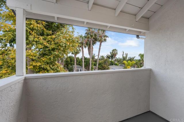 976 Sapphire Street, San Diego, CA 92109