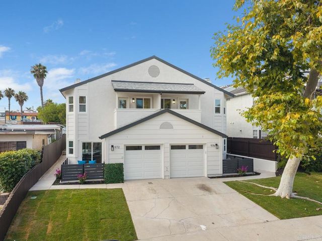 976 Sapphire Street, San Diego, CA 92109