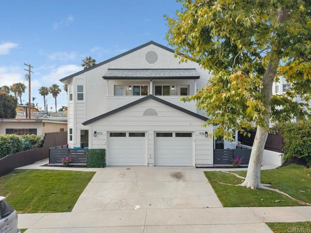 976 Sapphire Street, San Diego, CA 92109