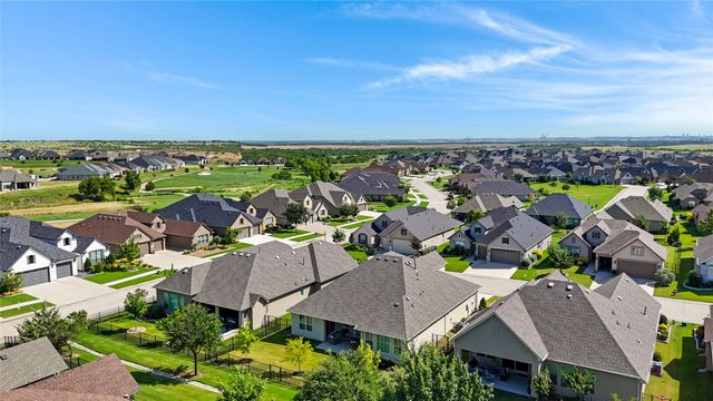 9713 Siltstone Drive, Denton, TX 76207