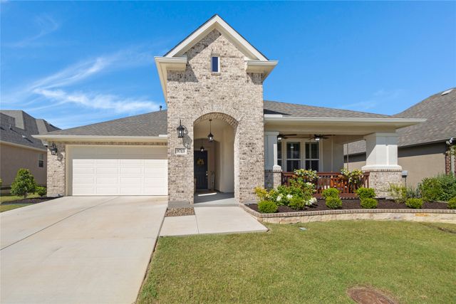 9713 Siltstone Drive, Denton, TX 76207