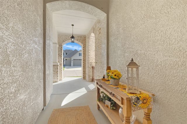 9713 Siltstone Drive, Denton, TX 76207