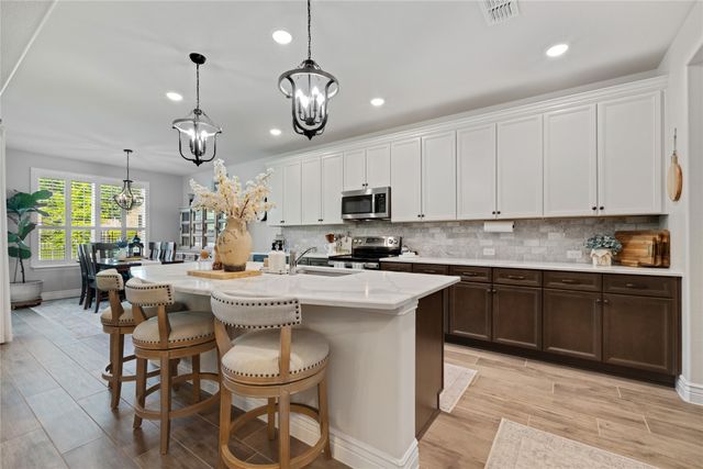 9713 Siltstone Drive, Denton, TX 76207