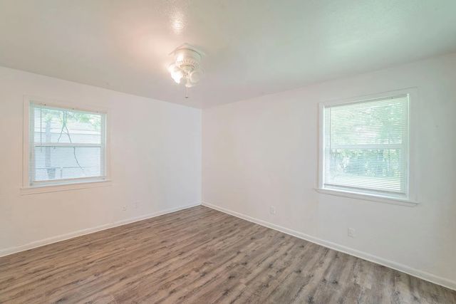 5520 Trail Lake Drive, Fort Worth, TX 76133