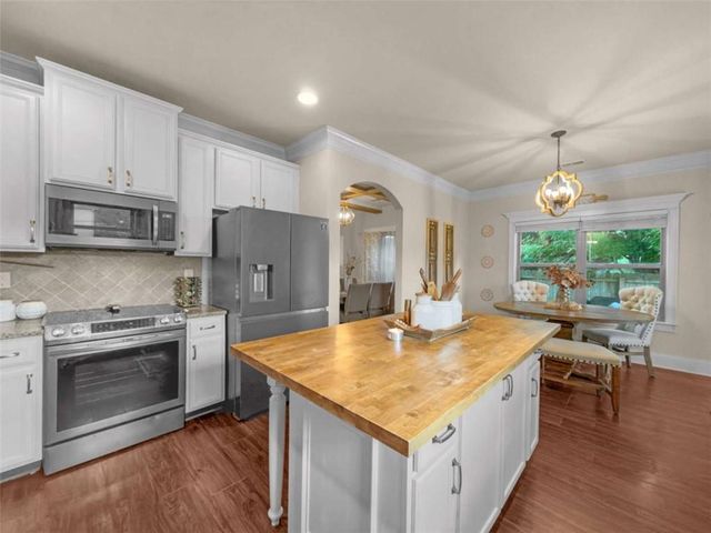 601 Winners Circle, Locust Grove, GA 30248