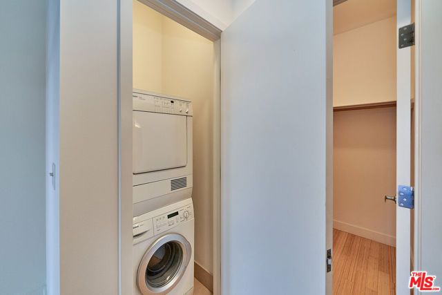 3810 Wilshire Boulevard 2102, Los Angeles, CA 90010