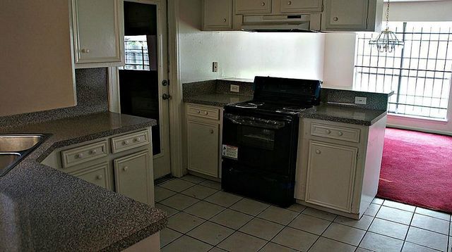 6666 Laughlin Drive, Houston, TX 77489