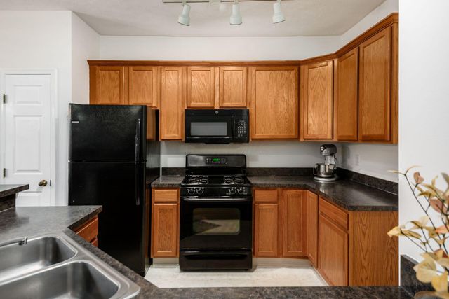 3404 Smileys Corner, Hilliard, OH 43026