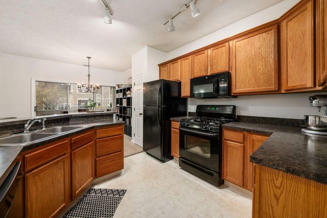 3404 Smileys Corner, Hilliard, OH 43026