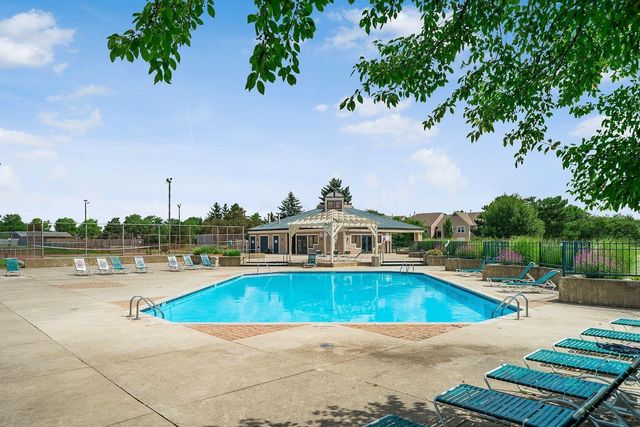 3404 Smileys Corner, Hilliard, OH 43026