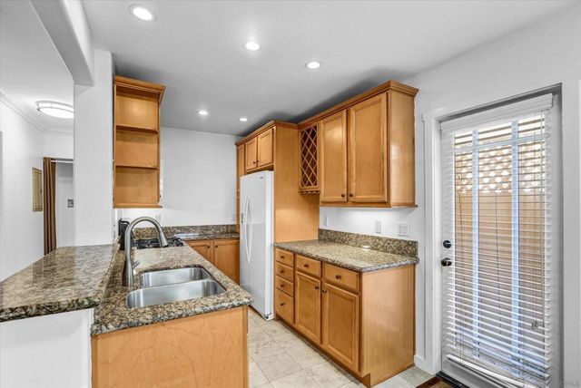 4470 39Th A, San Diego, CA 92116