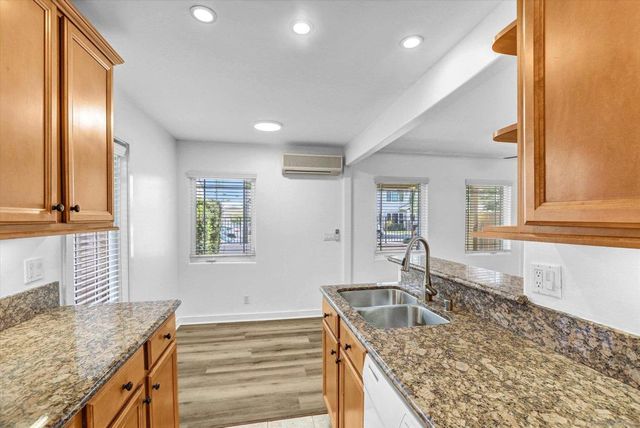 4470 39Th A, San Diego, CA 92116